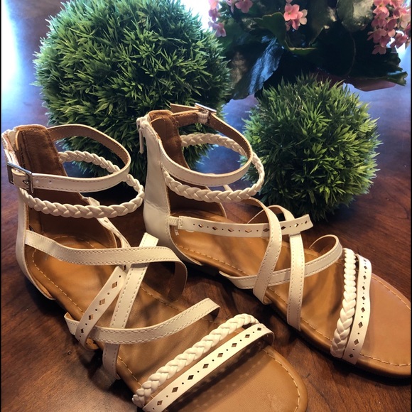 Girls Memory Foam Sandals - Picture 2 of 6